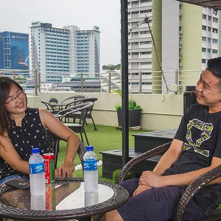 Reddoorz Hostel @ Jalan Besar سنغافورة المظهر الخارجي الصورة