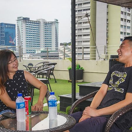 Reddoorz Hostel @ Jalan Besar سنغافورة المظهر الخارجي الصورة