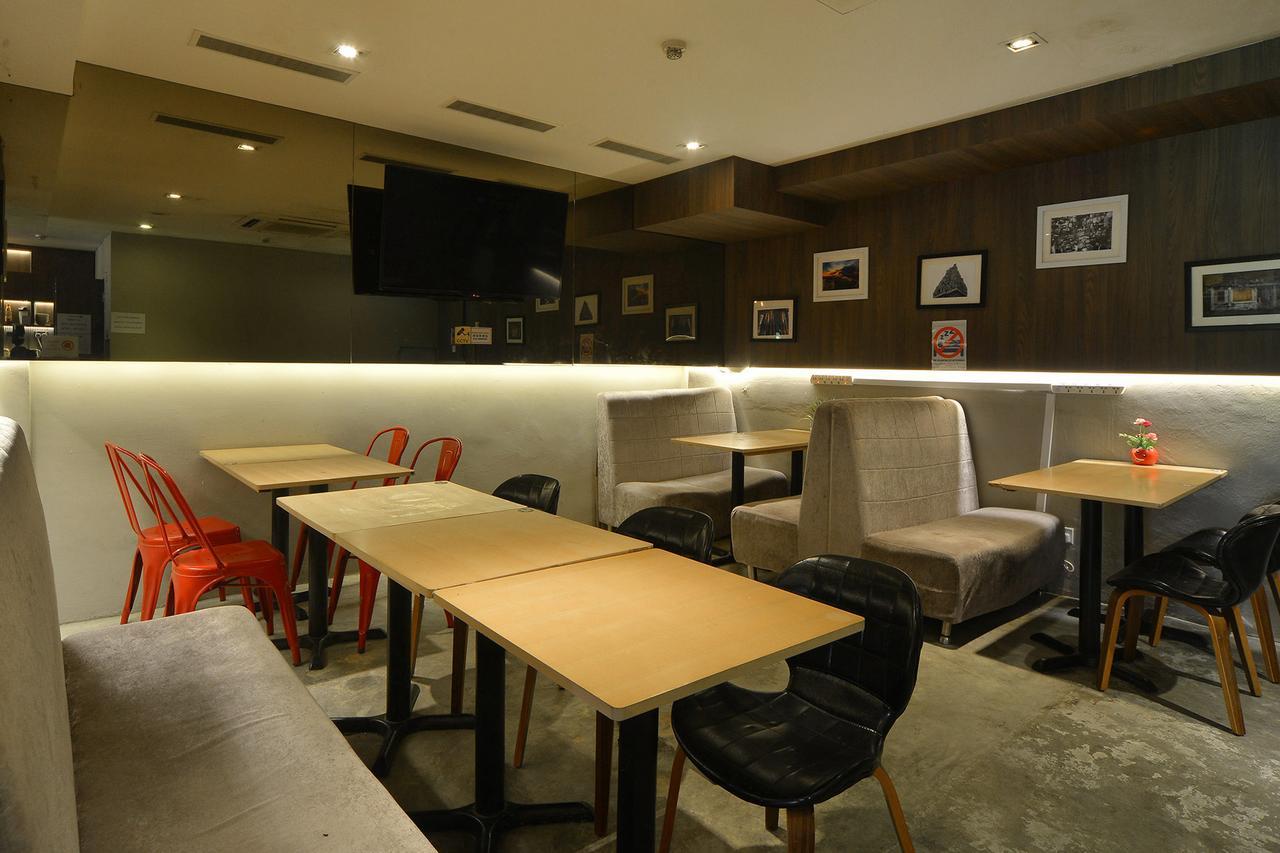 Reddoorz Hostel @ Jalan Besar سنغافورة المظهر الخارجي الصورة